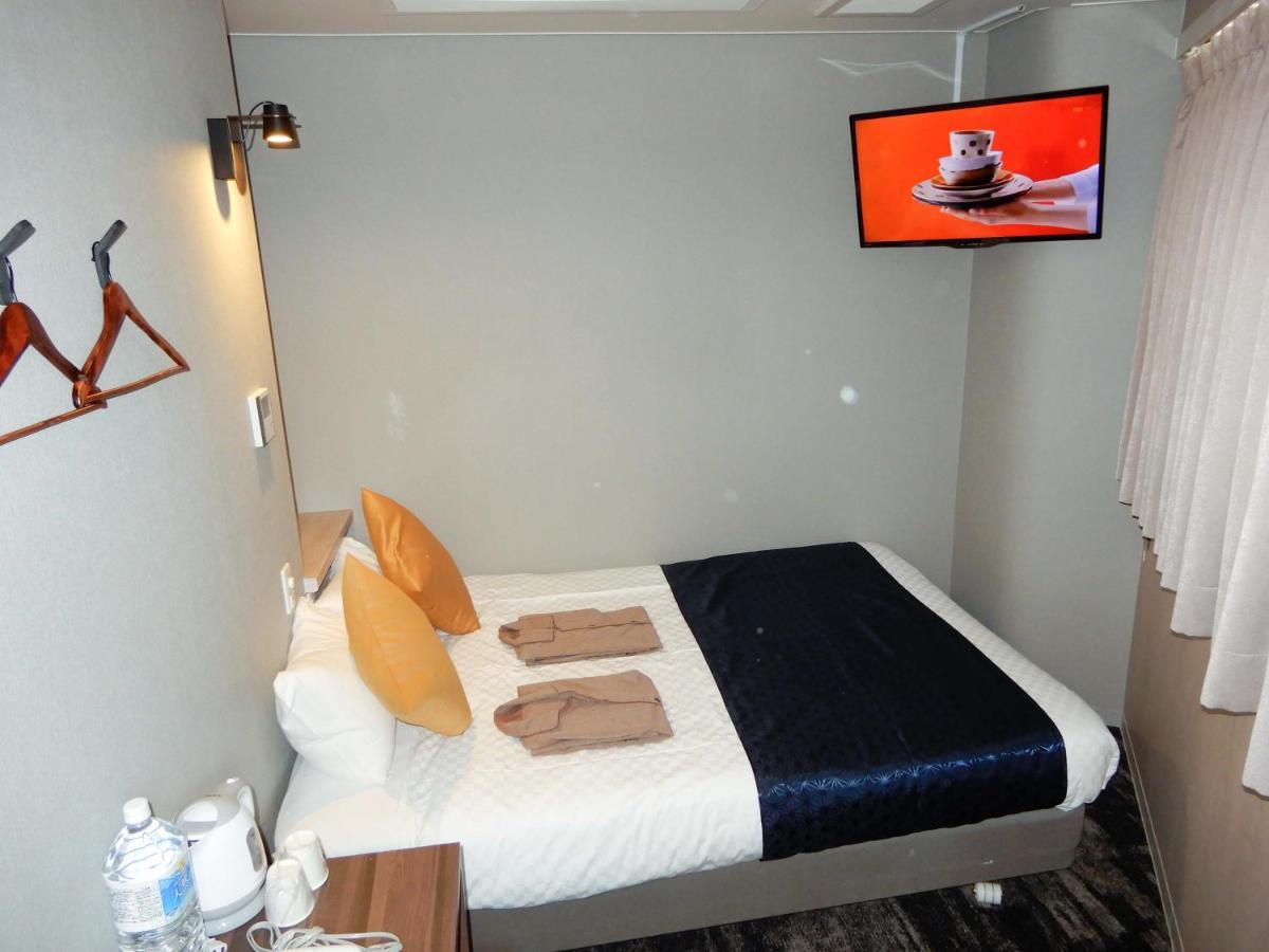 Hotel S-Presso North Осака Экстерьер фото